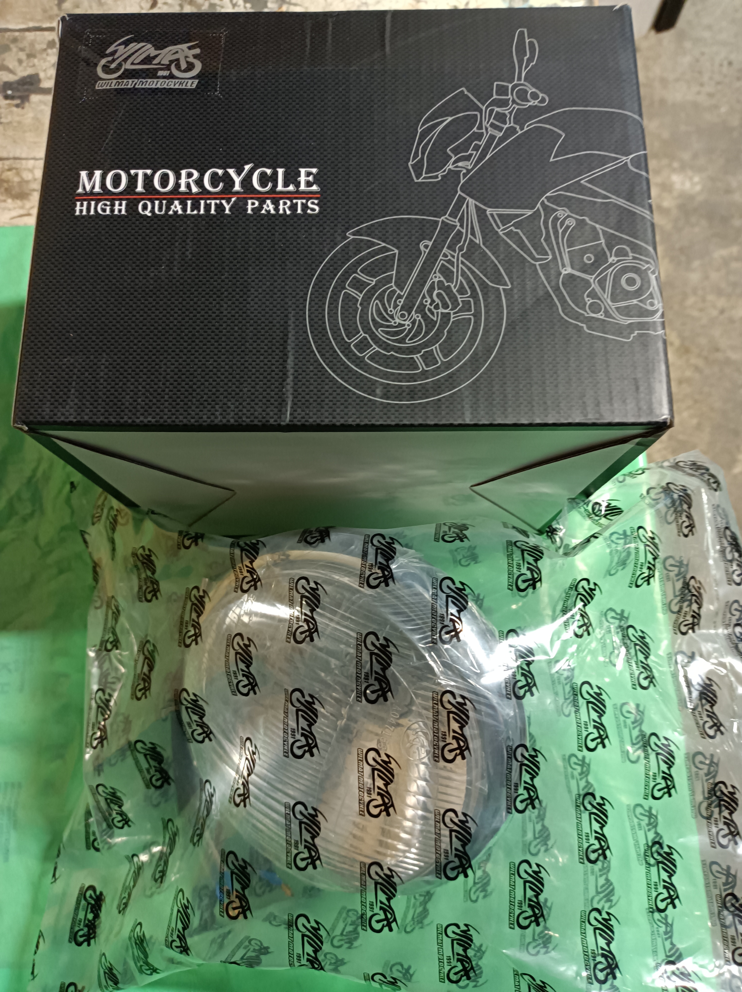 Motor első lámpa